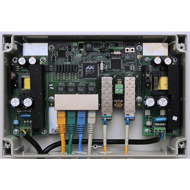 Уличный управляемый PoE коммутатор TFORTIS PSW-2G4F 4FE PoE +2 GB SFP порта, питание 220В, IP66